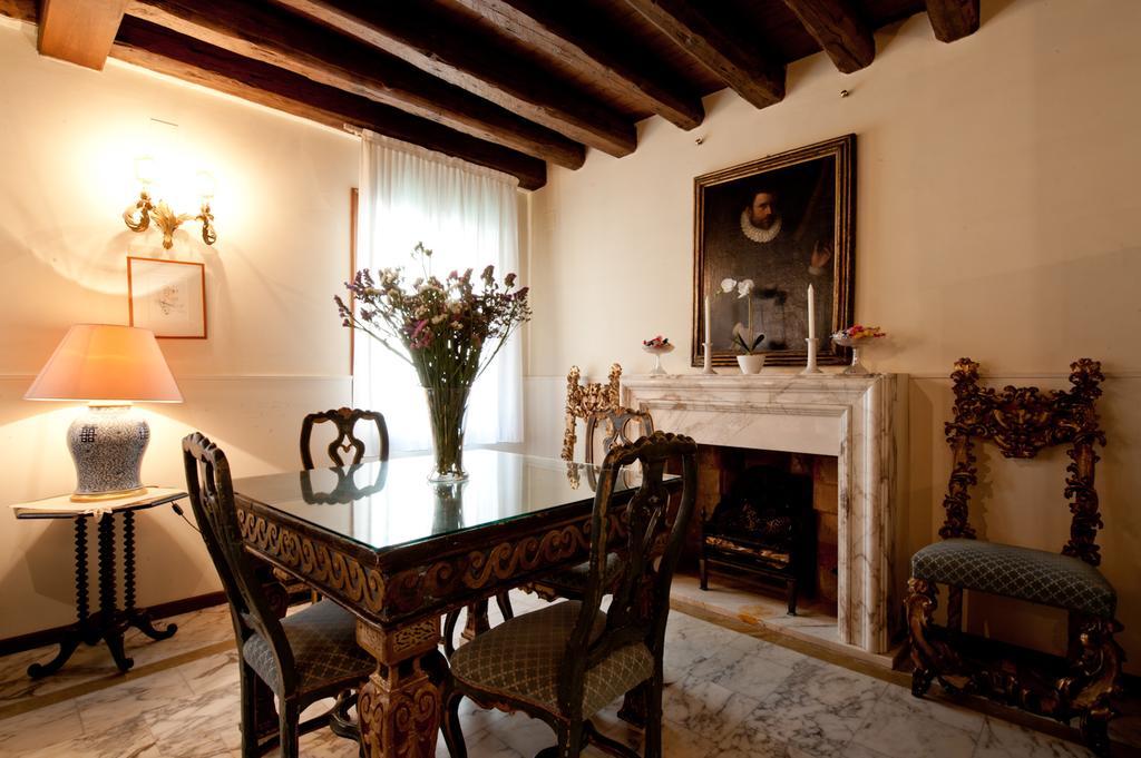 Casa Dell'Albero Lejlighed Venedig Værelse billede